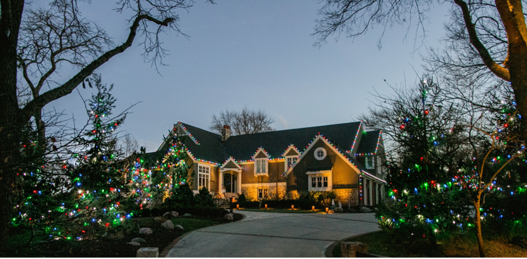 How To Decorate and Choose Christmas Lights In Kansas City For Your