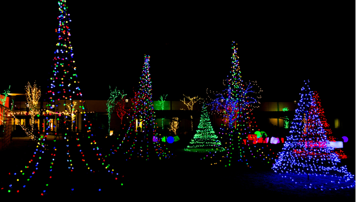 5 Amazing Reasons to Hire a Kansas City Christmas Light Installation Company Are you a Grizwald? Do you compete with your neighbor on who does the biggest and the best? Why not do them one better this year and hire a Kansas City Christmas light installation company? While they are on their roof working away, you can drink coffee and give them a “cheers”! 