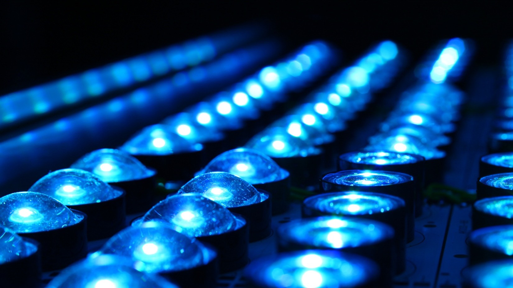 LED landscape lighting in Kansas City